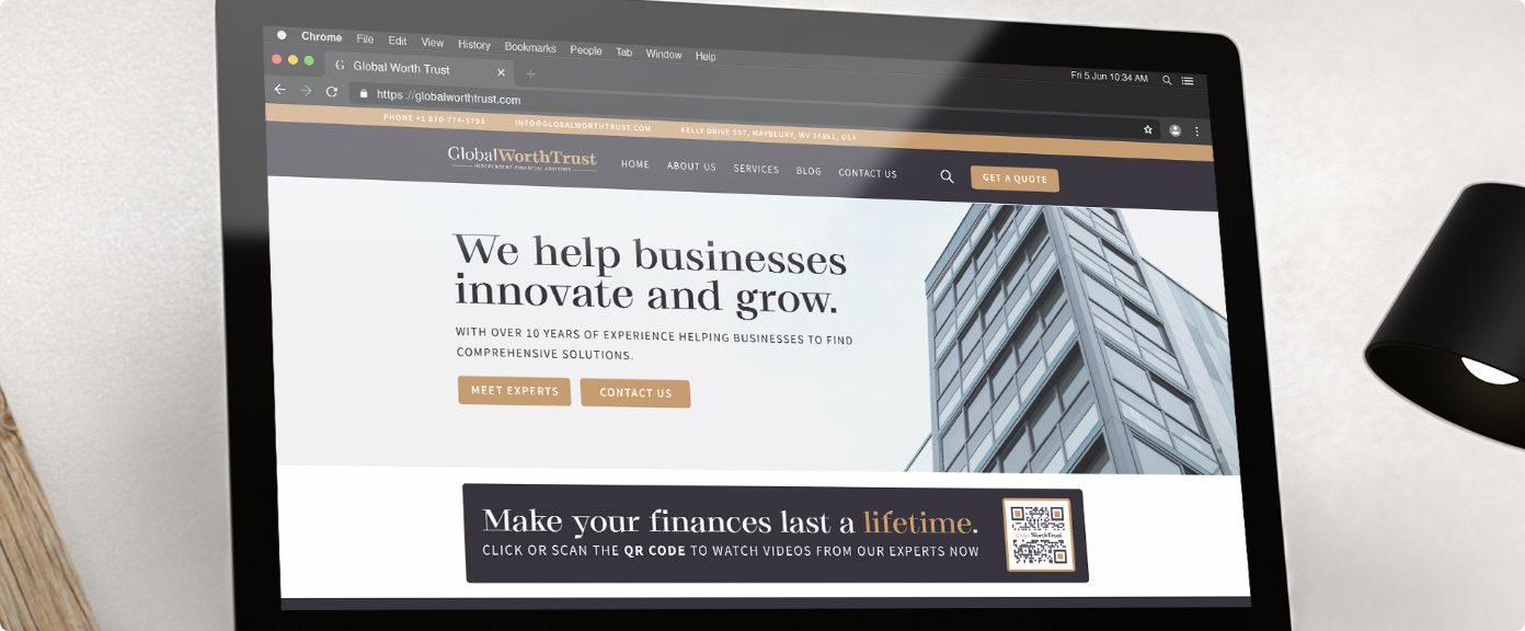 QR-Code-Idee auf einem Web-Banner zum Bewerben der Videos von Finanzberatern
