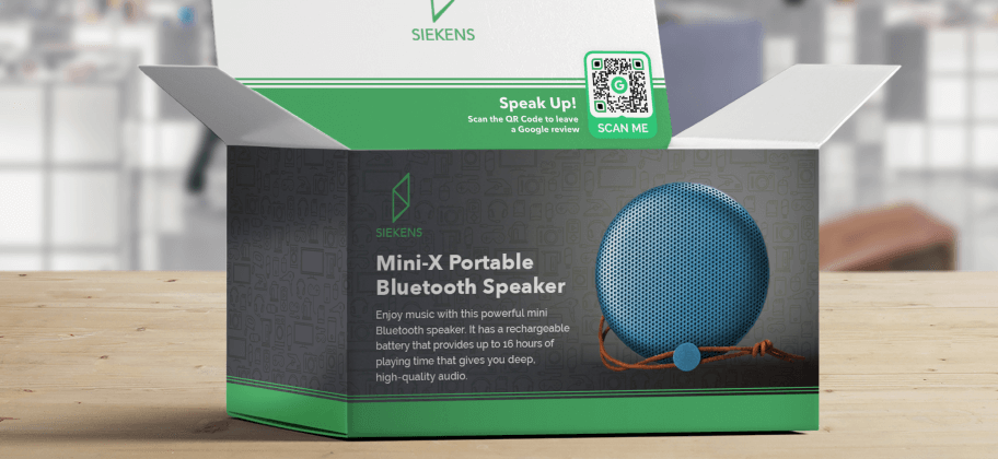 Verpackung eines Bluetooth-Lautsprechers mit Google Bewertung-QR Code.